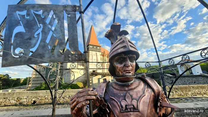 Cavalerul de la Castelul Corvinilor. Foto: Daniel Guță. ADEVĂRUL
