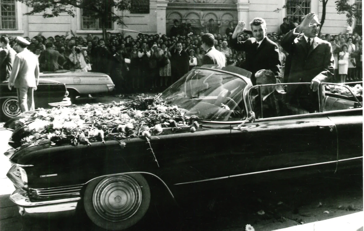 Vizita oficială a lui Nicolae Ceauşescu în Cluj, în 1965. FOTO: Arhivele MNIT