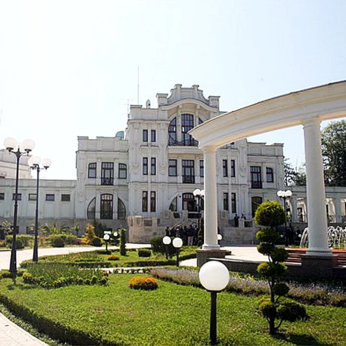 Palatul Bucearov Rucei înainte de demolare/ FOTO:X