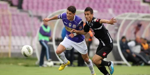 Claudiu Belu-Iordache (stânga)