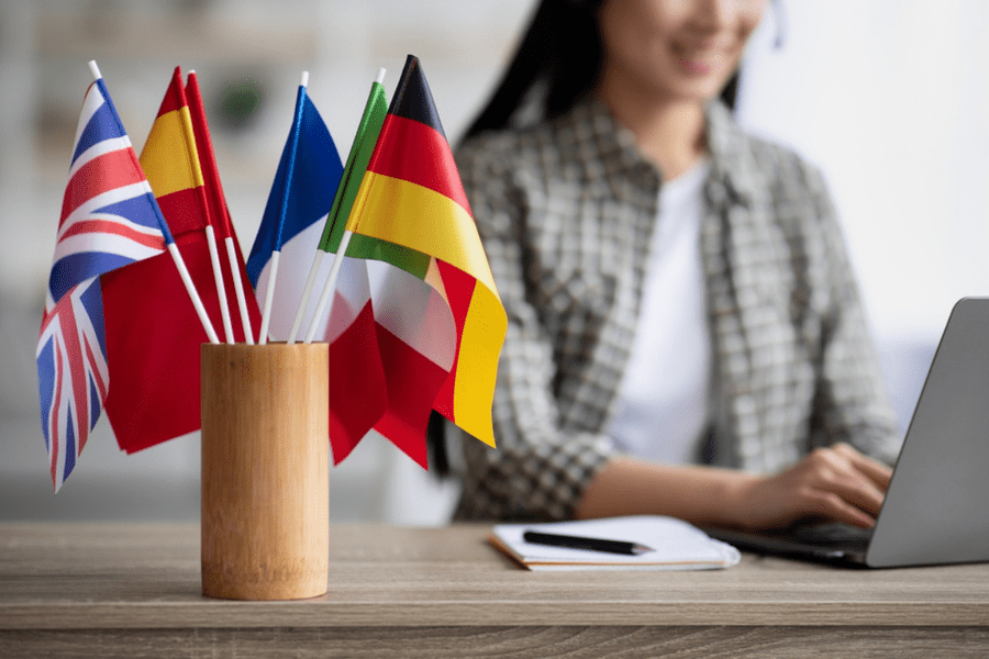 Oamenii de afaceri din Marea Britanie cer introducerea mai multor limbi străine în universități. Care este motivul