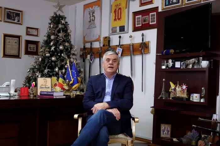 Ioan Pavăl, primar Dumbrăveni-Suceava. FOTO: captură video Centrul Cultural Dumbrăveni