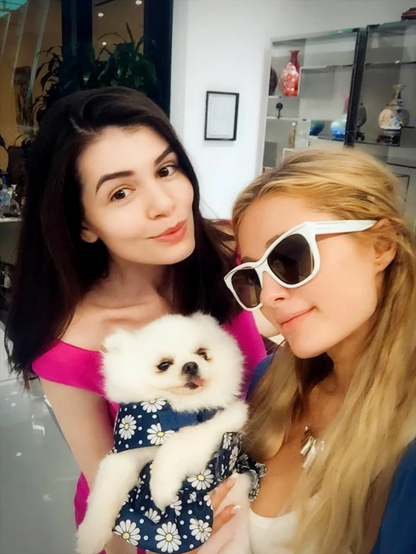 Monica Gabor Paris Hilton Mr  Pink igolive (1) jpeg