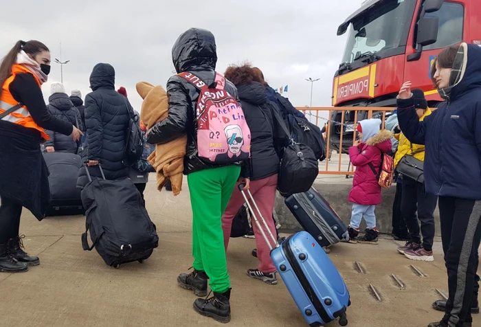 grandmother acre custom Afaceri ilegale pe seama refugiaților din Ucraina. Primăria Năvodari  verifică locurile unde sunt cazați | adevarul.ro