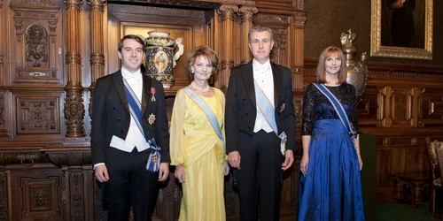 casa regala la peles foto casa regala