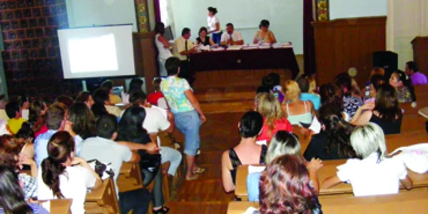 Au fost reduse 340 de norme din învăţământ