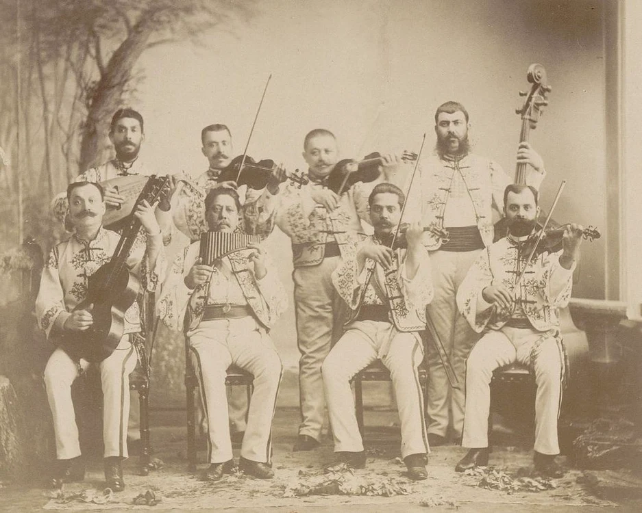 
    Naistul român Angheluș Dinicu este considerat ca fiind compozitorul celebrei melodii ”Ciocârlia”FOTO: historia.ro  