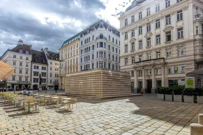 Memorial al Holocaustului în Piaţa Evreilor din Viena FOTO SHUTTERSTOCK