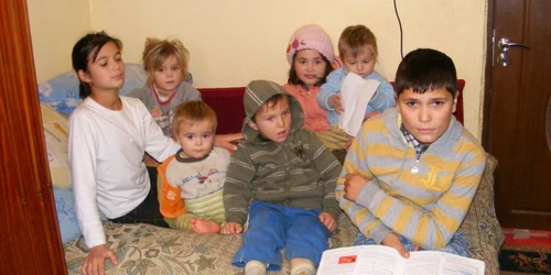 Familia Burlacu va avea, de luna viitoare, încă doi membri