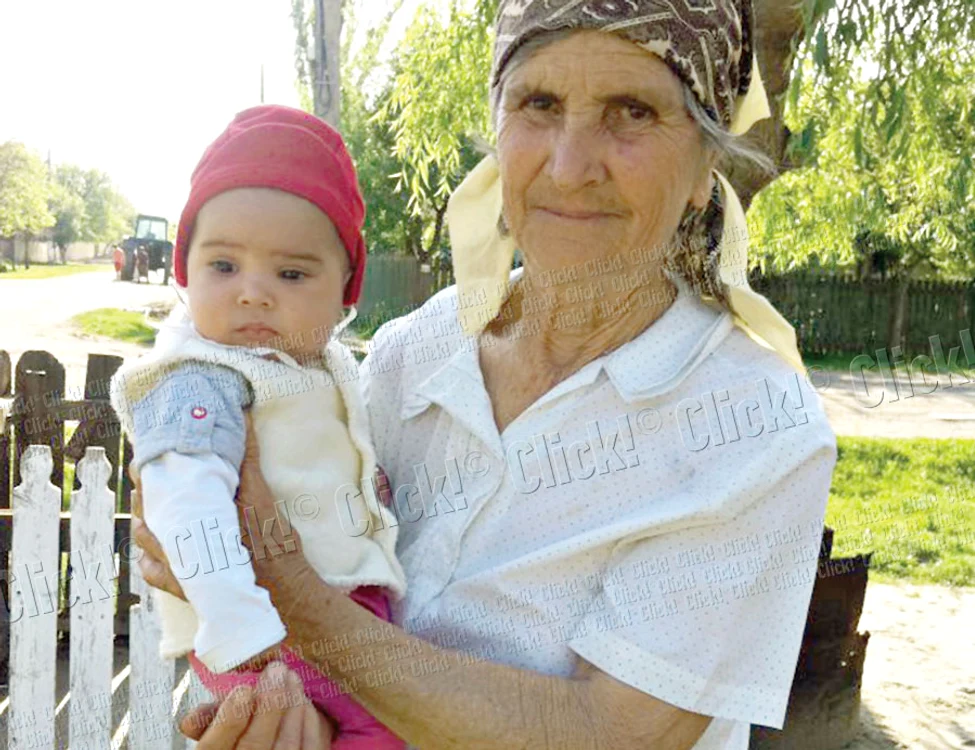 “Mamaie a văzut-o acum  pentru prima oară pe Serena  Luce Maria”, spune mulatra