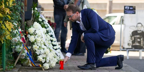 Dominic Fritz în fața fostului club Colectiv FOTO facebook jpg