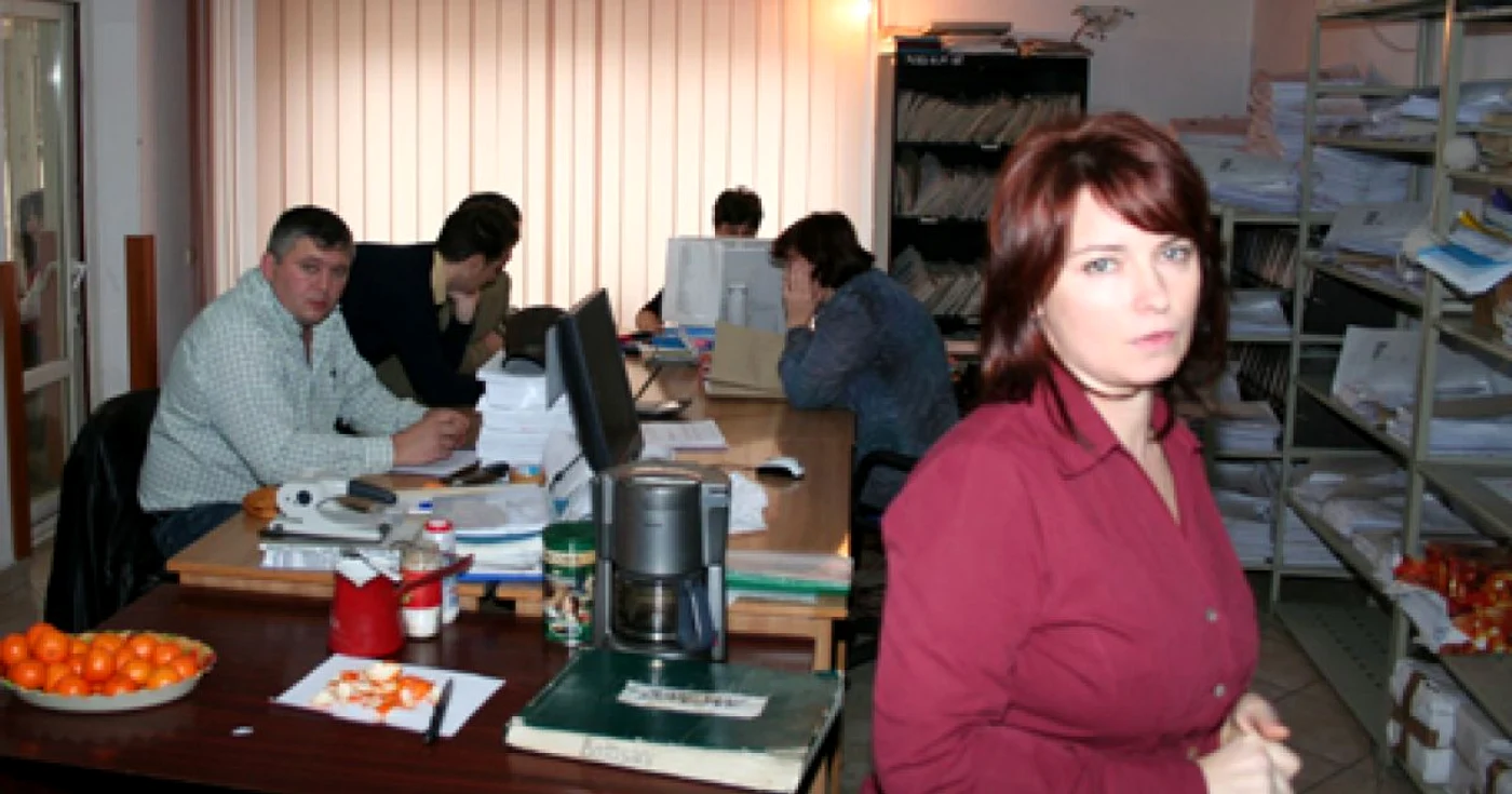 Funcţionarii Primăriei au salarii cuprinse între 550 şi 800 de lei lunar