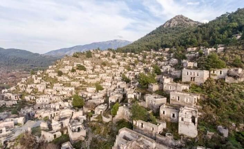 Orașul fantomă care a rămas pustiu de mai bine de un secol. Cum a devenit un loc fascinant pentru turiști