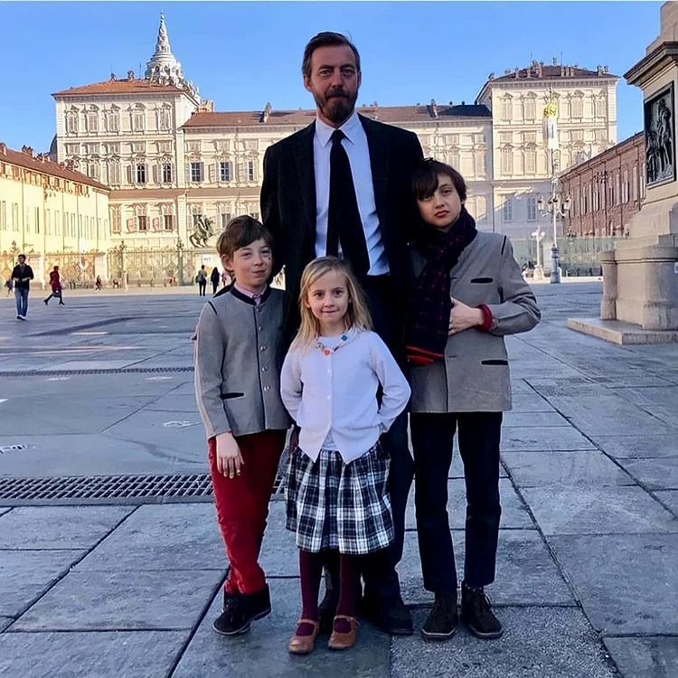 Printul Aimone de Savoia si Printesa Olga a Greciei   instagram jpg