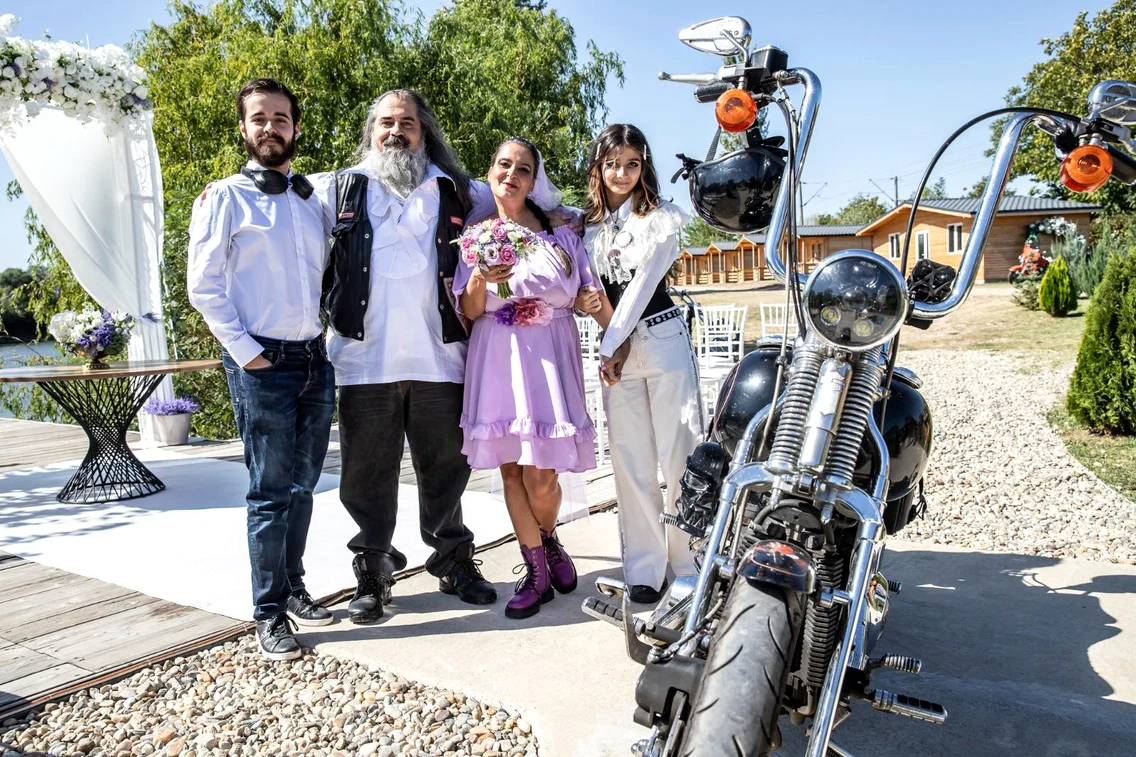 Nouria Nouri s-a cununat civil cu motociclistul Radu Foto: arhiva personală  