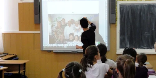 Profesorii sunt siguri că noul sistem de predare va atrage atenţia copiilor