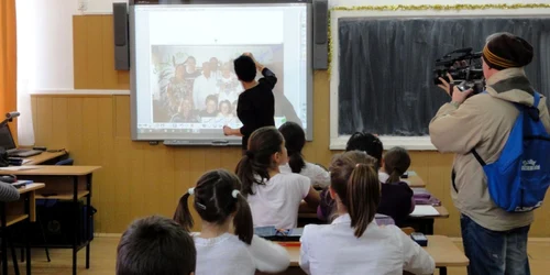 Profesorii sunt siguri că noul sistem de predare va atrage atenţia copiilor