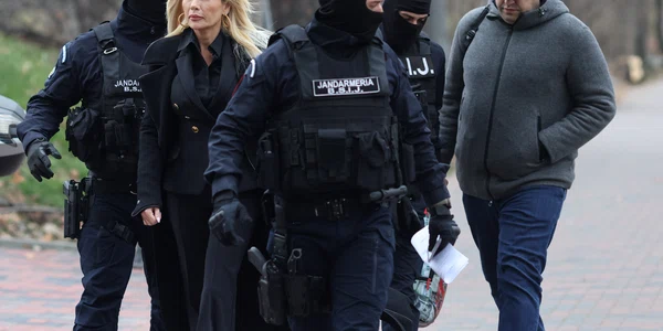 Laura Vicol și Vladimir Ciorbă sunt aduși la audieri la DIICOT în dosarul Nordis, în București. FOTO Inquam Photos / George Călin