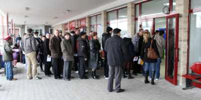 Reprezentanţii Centrului de Resurse Civice au intervenit pentru dispersarea simpatizaţilor