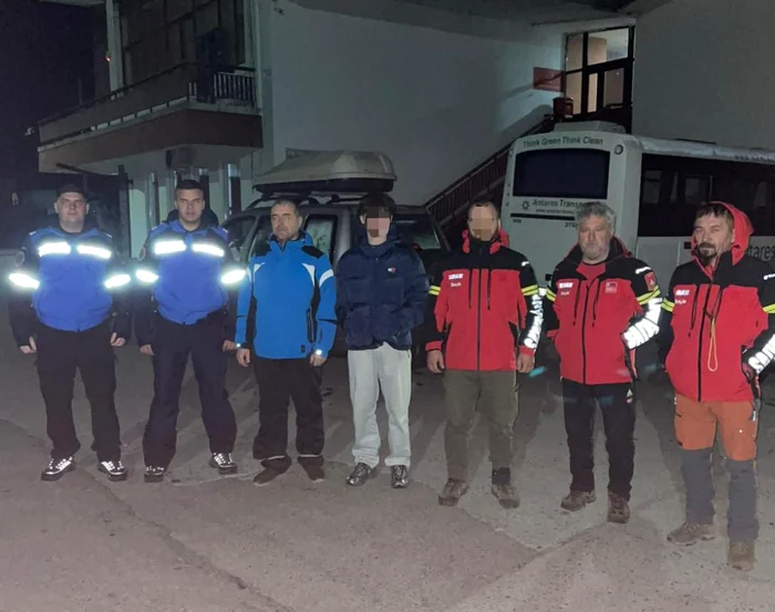 Cele două persoane nu au avut nevoie de îngrijiri medicale. FOTO: Facebook/IJJ Vâlcea