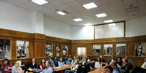 conferinta Facultatea de Sociologie