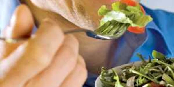 Legumele şi zarzavaturile sunt surse bogate de vitamine şi de fibre