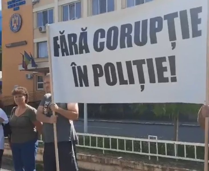 A fost interzis protestul din fața sediului Poliției din Timișoara. „Ne-au trimis să pichetăm Armata Română”