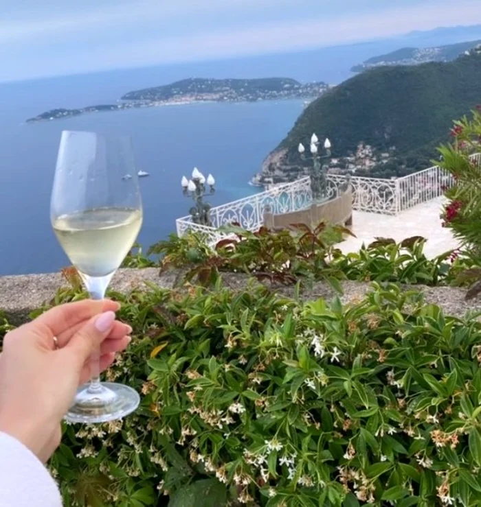 Denisa Tănase, o mireasă superbăfoto: Instagram