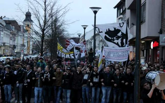 Fanii U au protestat în centrul Clujului. FOTO Ovidiu Cornea