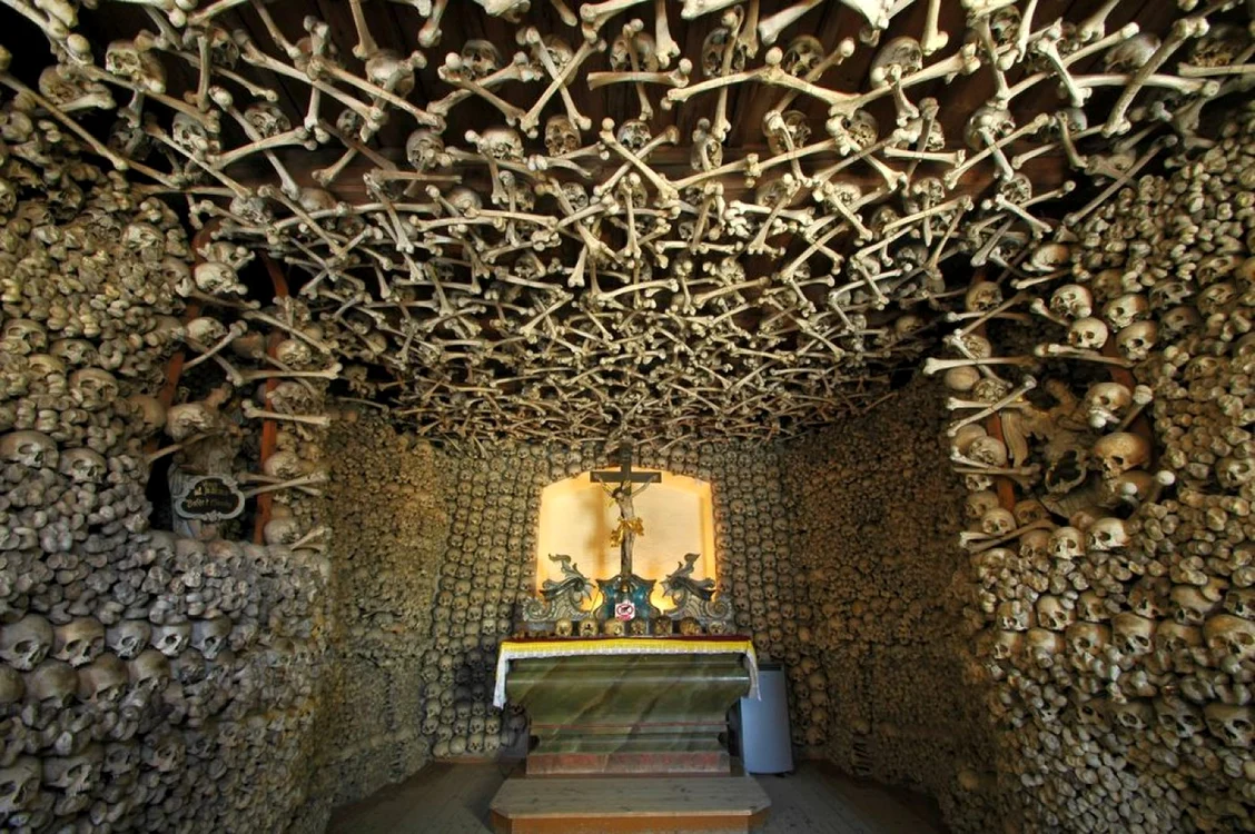Capela Craniilor, Polonia FOTO mnn.com