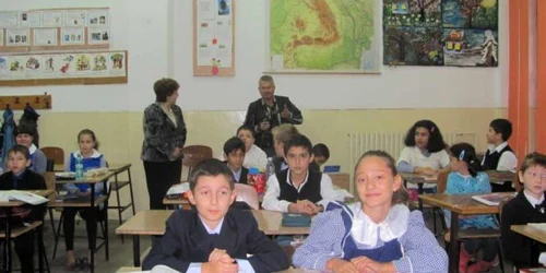 Peste 700 de elevi riscă să fie evacuaţi de la Colegiul Naţional „Elena Cuza“