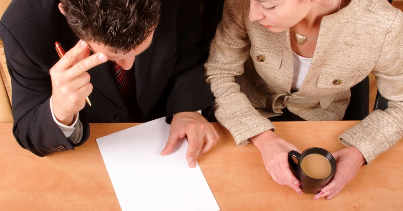 Date recente arată că 90% din CV-urile românilor conţin exagerări sau date false FOTO Shutterstock
