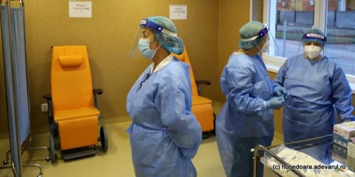 vaccin covid 19 administrat la Deva foto ADEVARUL Daniel Guta