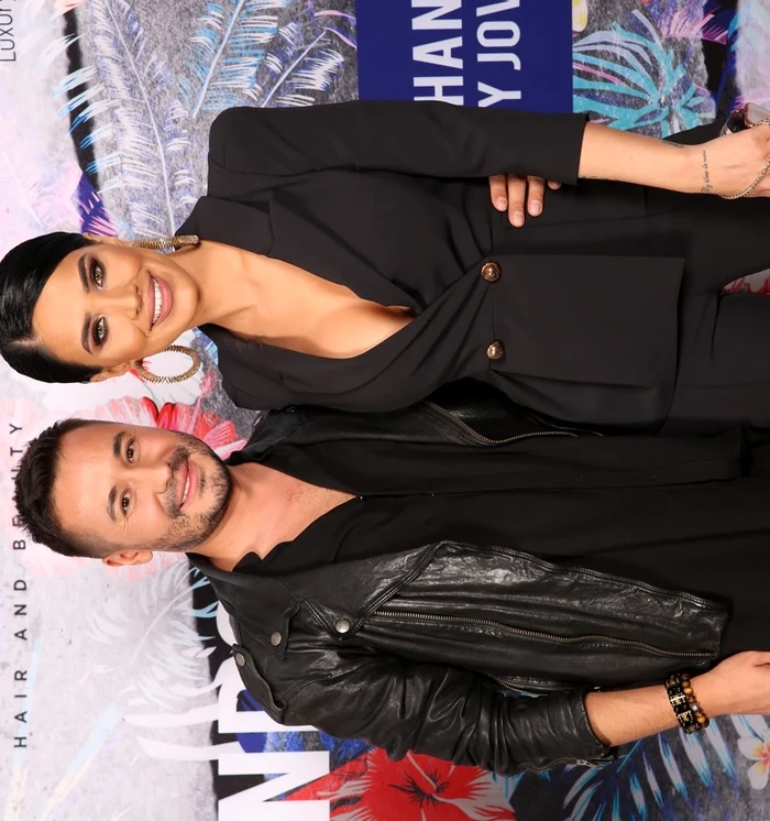 
    Adrian Perjovschi și Adelina Pestrițu sunt cei mai buni prieteni  