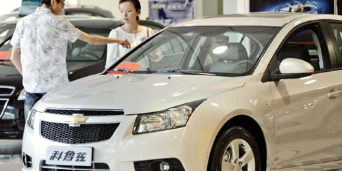 Livrările de vehicule pentru pasageri şi vehicule comerciale uşoare, au scăzut în ianuarie-februarie cu 3% faţă de intervalul similar din 2010