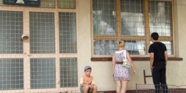 Ministerul Educaţiei are datorii de 4 miliarde de lei la constructorii care lucrează la şcoli