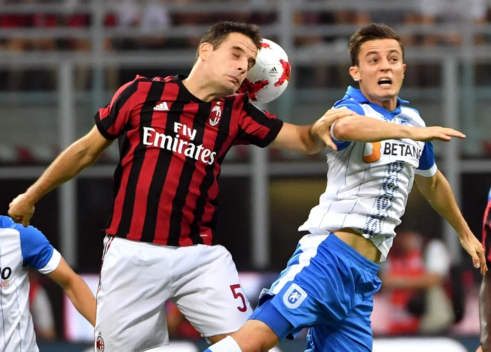 
    Alexandru Băluță a fost lansat în fotbalul mare de Universitatea CraiovaFoto: EPA-EFE  