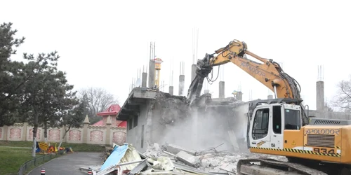 demolare vechea gara din oraselul copiilor