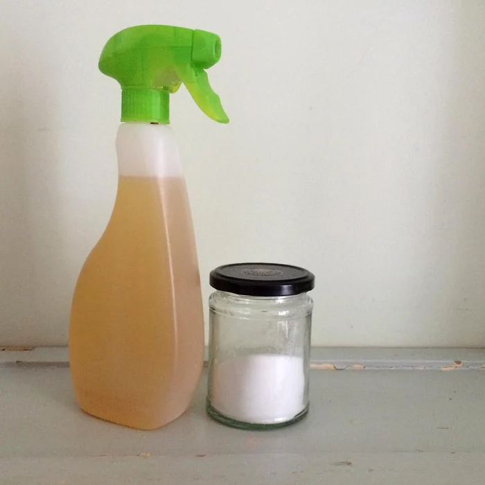 Oțetul și bicarbonatul de sodiu sunt ingredientele minune în lupta cu murdăria și mirosurile neplăcute