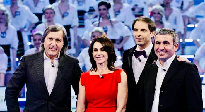 Dan Negru, alături de legendarii Ilie Năstase, Nadia Comăneci şi Gheorghe Hagi. FOTO: Instagram