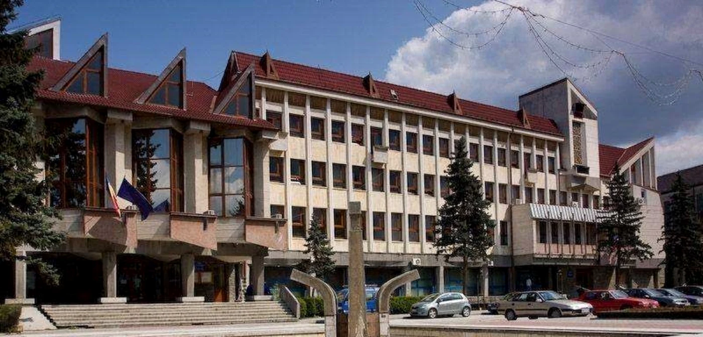 CJ Bistriţa-Năsăud, amendat de poliţie, fiind vinovat pentru producerea unui accident. Foto Facebook
