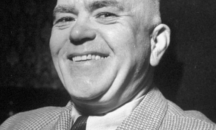 6 martie: Instaurarea guvernului dr  Petru Groza (sub presiunea militară sovietică, regele Mihai I este nevoit să accepte numirea lui Petru Groza ca prim ministru) jpeg