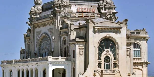 Cazinoul din Constanţa este disputat de Primărie şi de Ministerul Dezvoltării