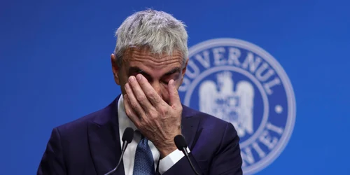 Vicepremierul Dragoș Anastasiu și-a anunțat demisia într-o conferință de presă la Palatul Victoria. FOTO Inquam Photos / Octav Ganea