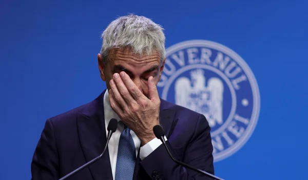 Vicepremierul Dragoș Anastasiu și-a anunțat demisia într-o conferință de presă la Palatul Victoria. FOTO Inquam Photos / Octav Ganea