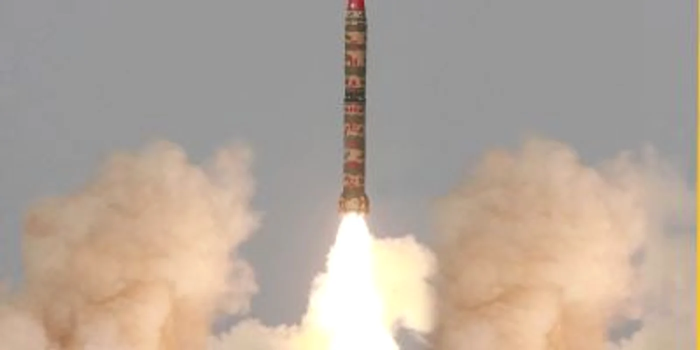 Dictatorul nord-coreean, Kim Jong Il, nu vrea să renunţe la testele nucleare