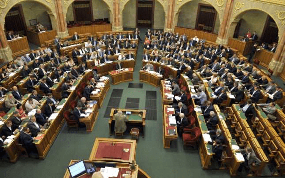Guvernul Ungariei a înaintat în parlament primul proiect de lege anticorupţie pentru a evita pierderea de fonduri europene