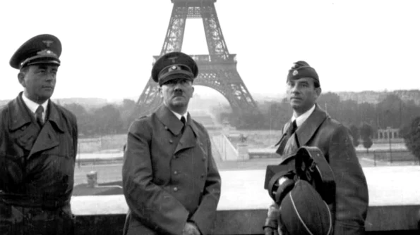 Hitler, turist la Paris: „A fost visul vieții mele” jpeg