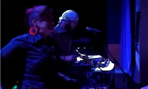 Viitorul soț al Ronei Hartner este de meserie DJ jpeg