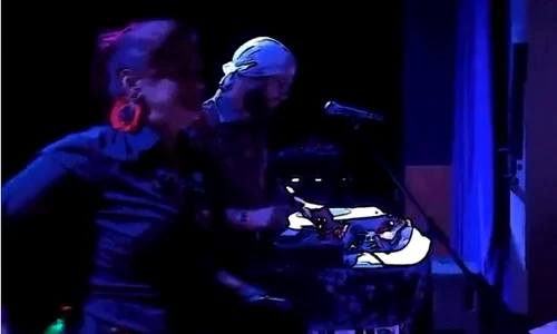 Viitorul soț al Ronei Hartner este de meserie DJ jpeg
